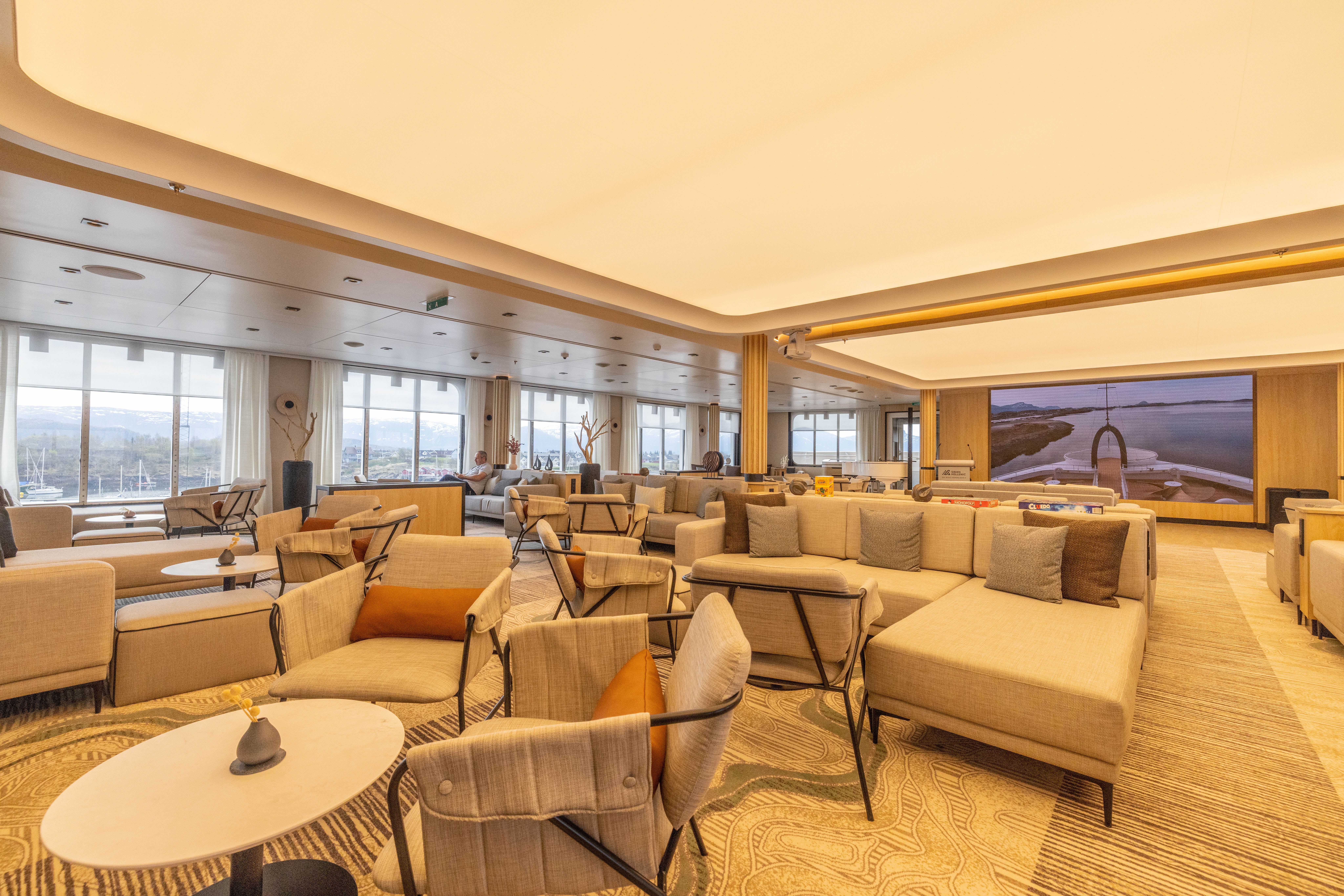 Observation Lounge on SH Vega